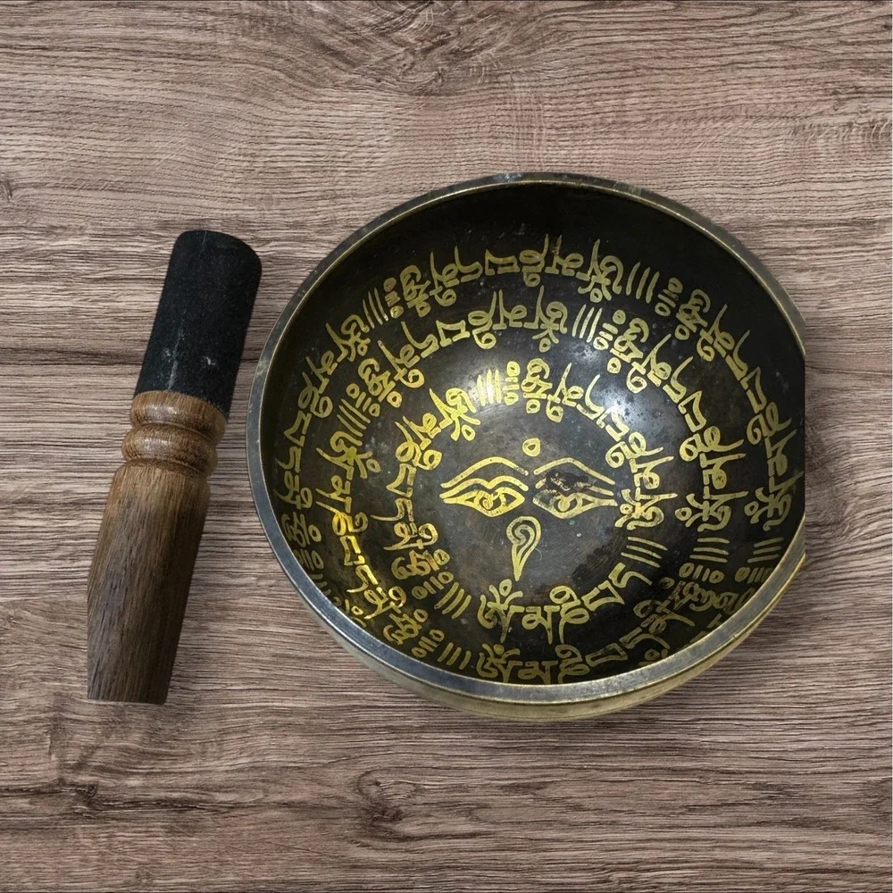 4 Inches Buddha Eye Carving - Tibetan Handmade Singing Bowl - Sound Meditation